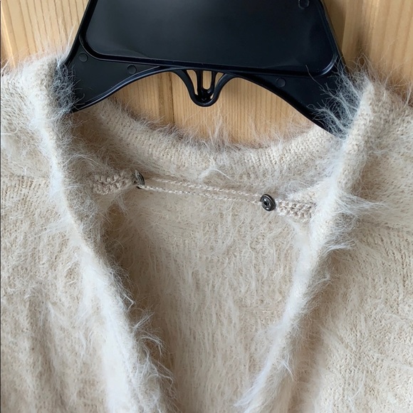 American Eagle Beige Cream Eyelash Knit Sweater - Picture 6 of 9